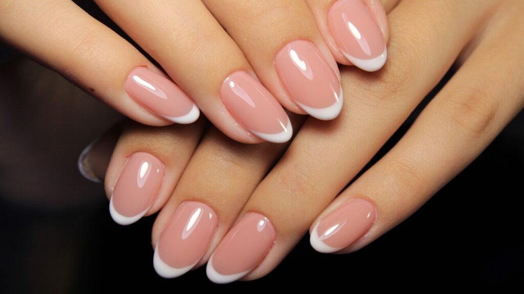 Jel Tırnak Uygulaması